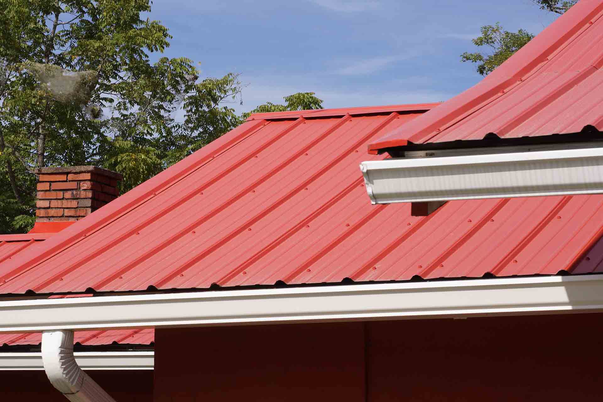 Metal Roofing vs. Shingles Pros and Cons